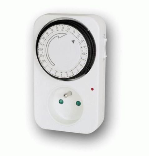 ELEKTROBOCK Hodiny spínací ZS10 Analogové se zásuvkou denní 3500W 16A 230V IP20