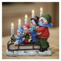 LED svícen – sněhuláci na saních, 24 cm, 2x AA, vnitřní, teplá bílá, časovač (4)