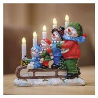 LED svícen – sněhuláci na saních, 24 cm, 2x AA, vnitřní, teplá bílá, časovač (3)
